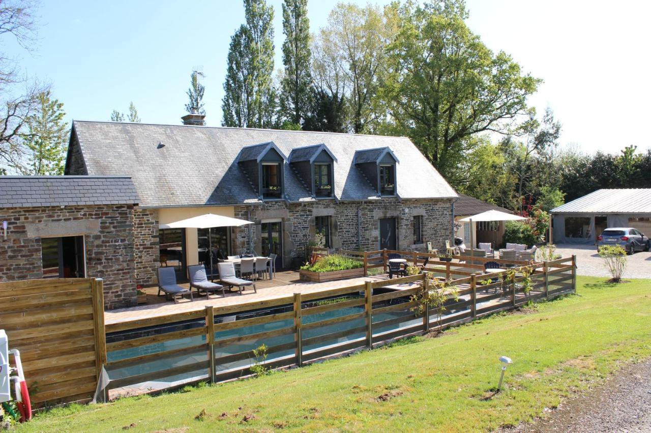 Hotel Le Val Daninière Le Mesnil-Garnier Esterno foto